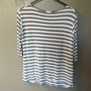 GAP Women’s 3/4 sleeve, boat neck striped tee!